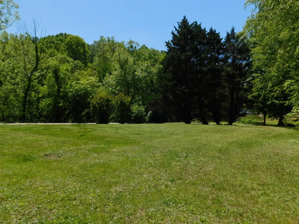 13070 N U.s. 119 Totz KY 40870