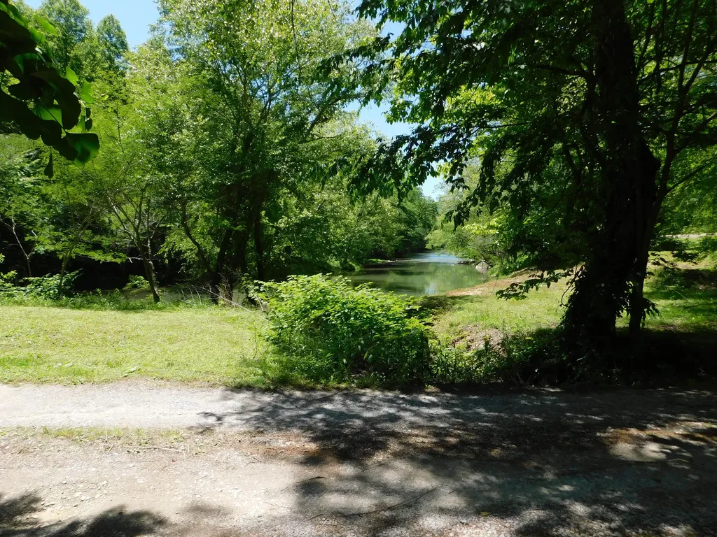 13070 N U.s. 119 Totz KY 40870