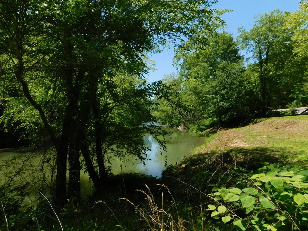 13070 N U.s. 119 Totz KY 40870