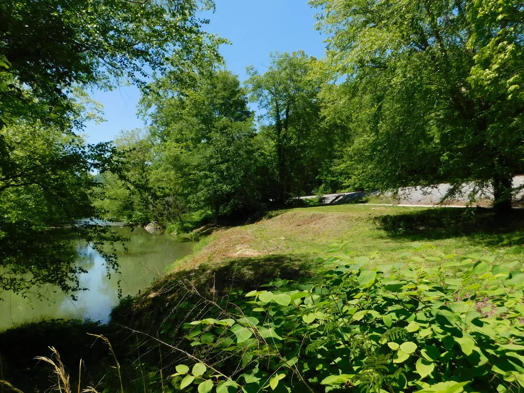 13070 N U.s. 119 Totz KY 40870