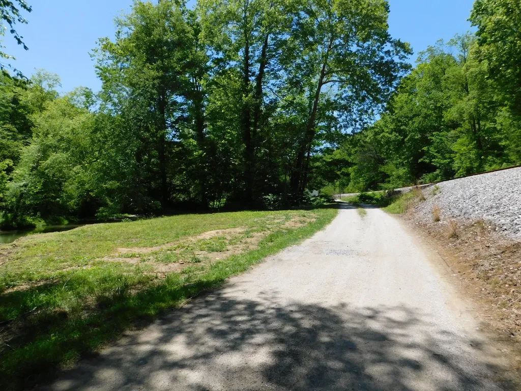 13070 N U.s. 119 Totz KY 40870
