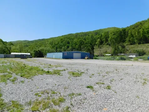 13070 N U.s. 119 Totz KY 40870
