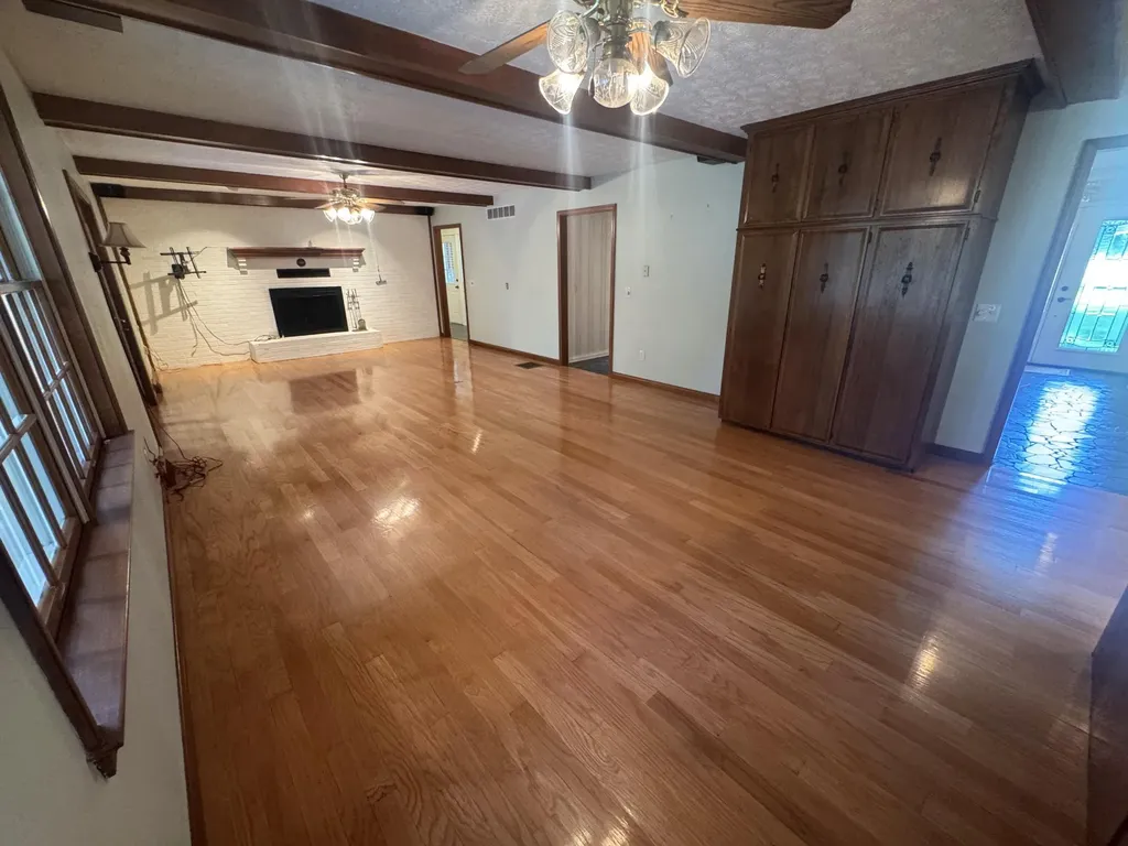 1050 Bluegrass Pike Danville KY 40422