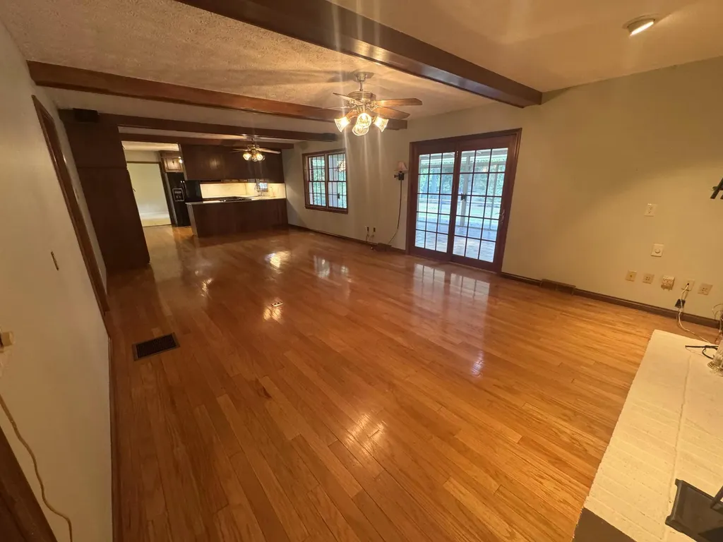 1050 Bluegrass Pike Danville KY 40422