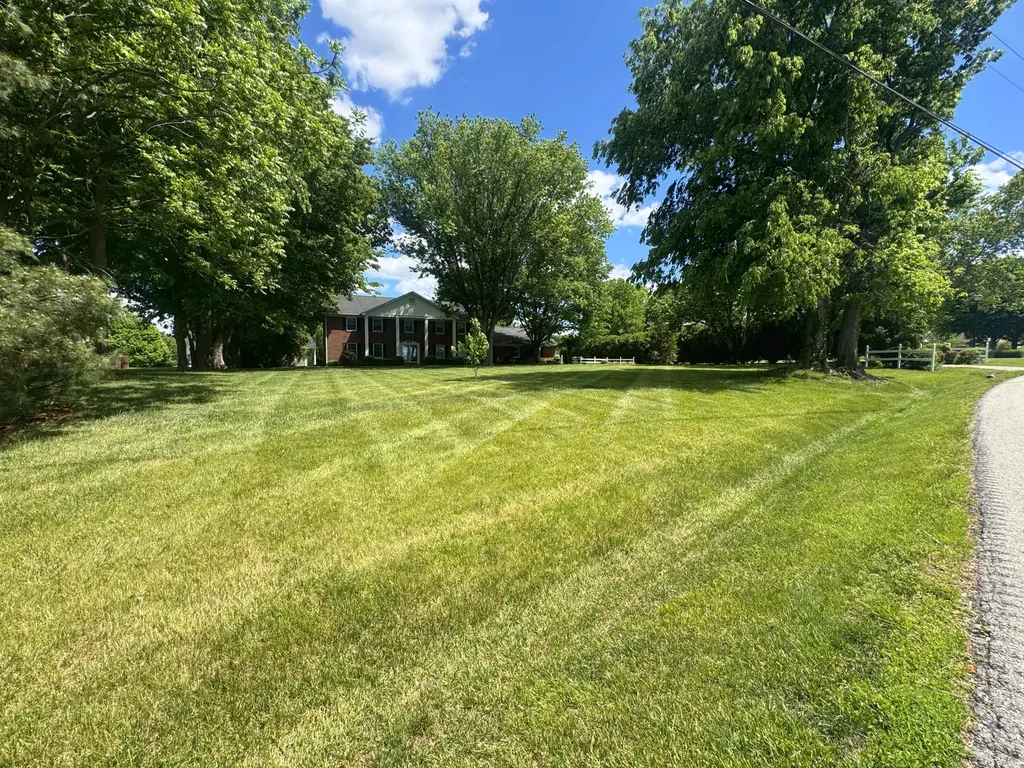 1050 Bluegrass Pike Danville KY 40422