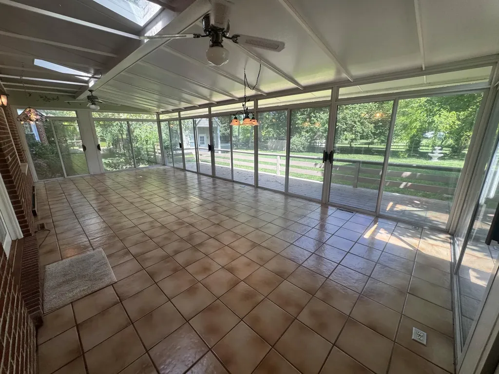 1050 Bluegrass Pike Danville KY 40422