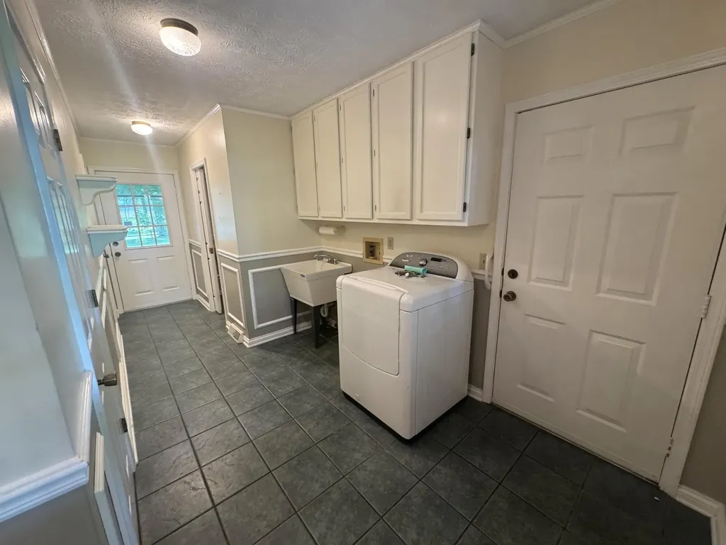 1050 Bluegrass Pike Danville KY 40422