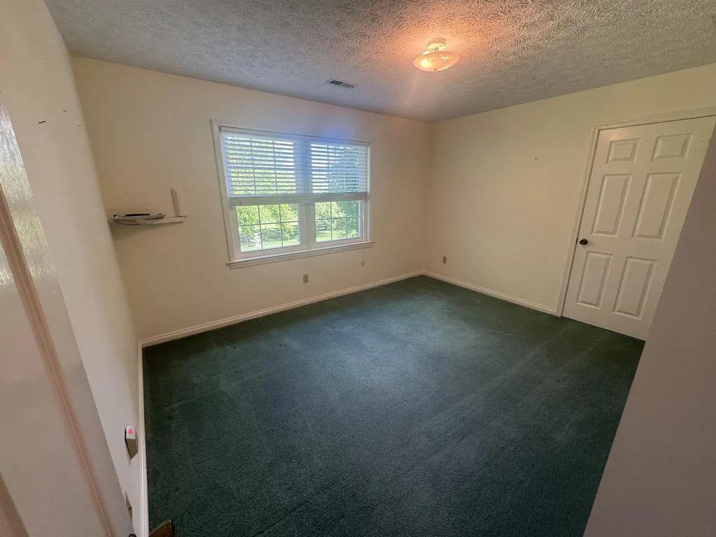 1050 Bluegrass Pike Danville KY 40422