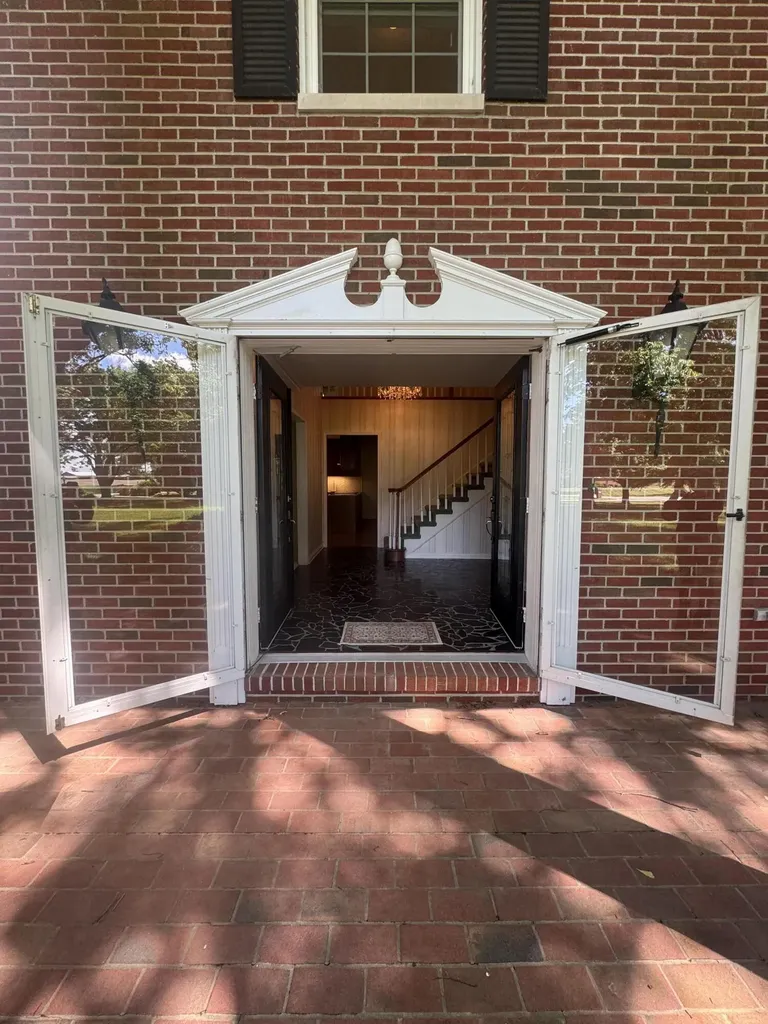 1050 Bluegrass Pike Danville KY 40422