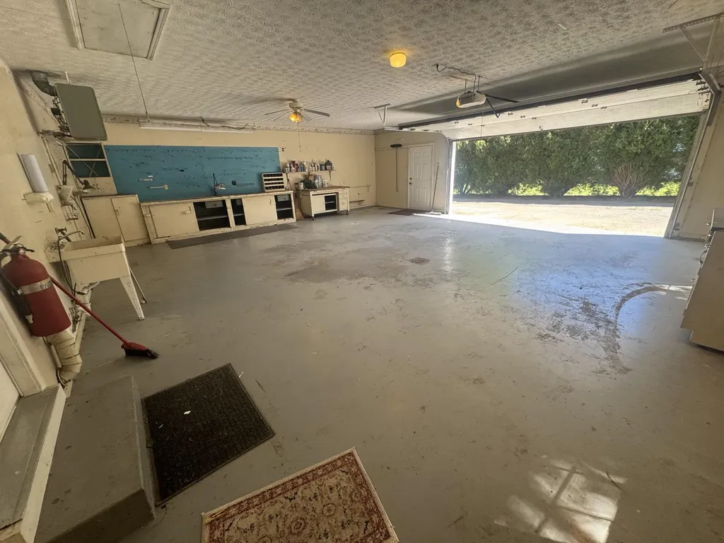 1050 Bluegrass Pike Danville KY 40422