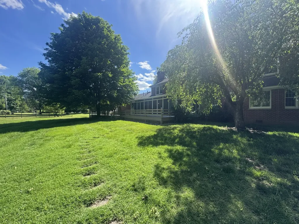 1050 Bluegrass Pike Danville KY 40422