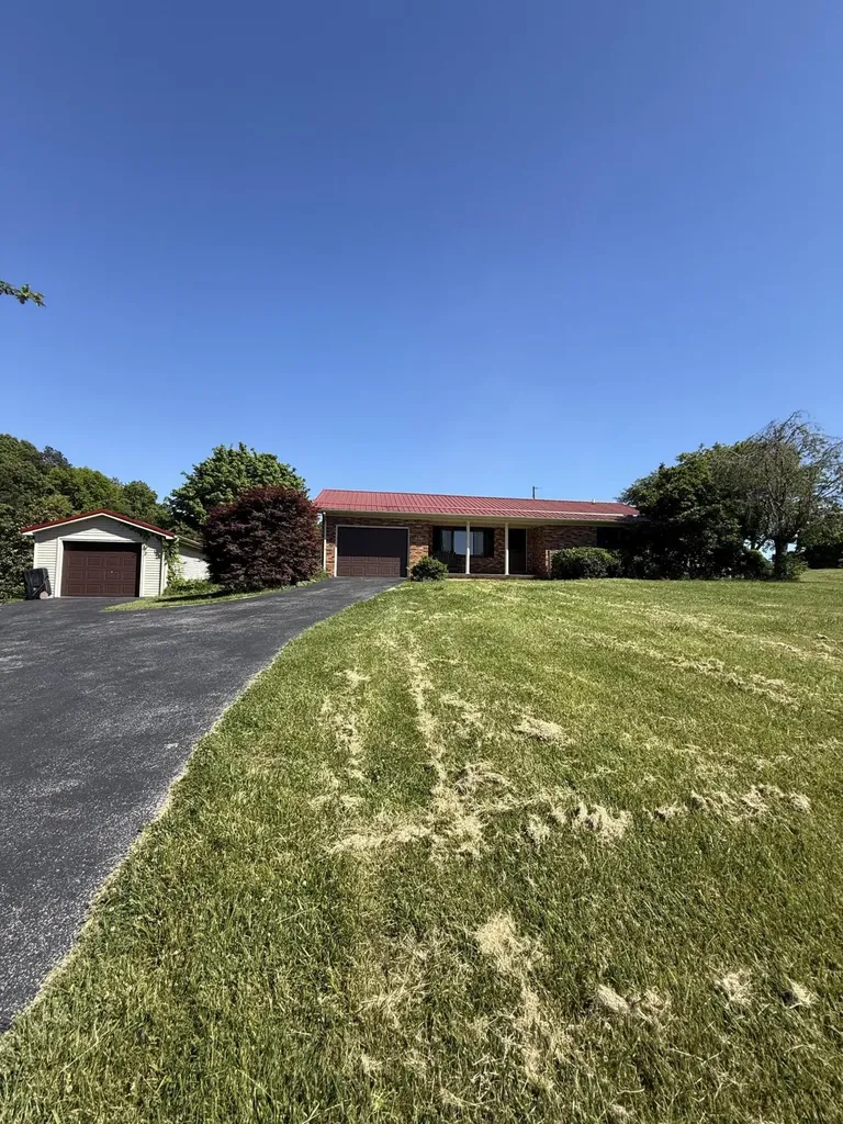 2841 W Laurel Road London KY 40741
