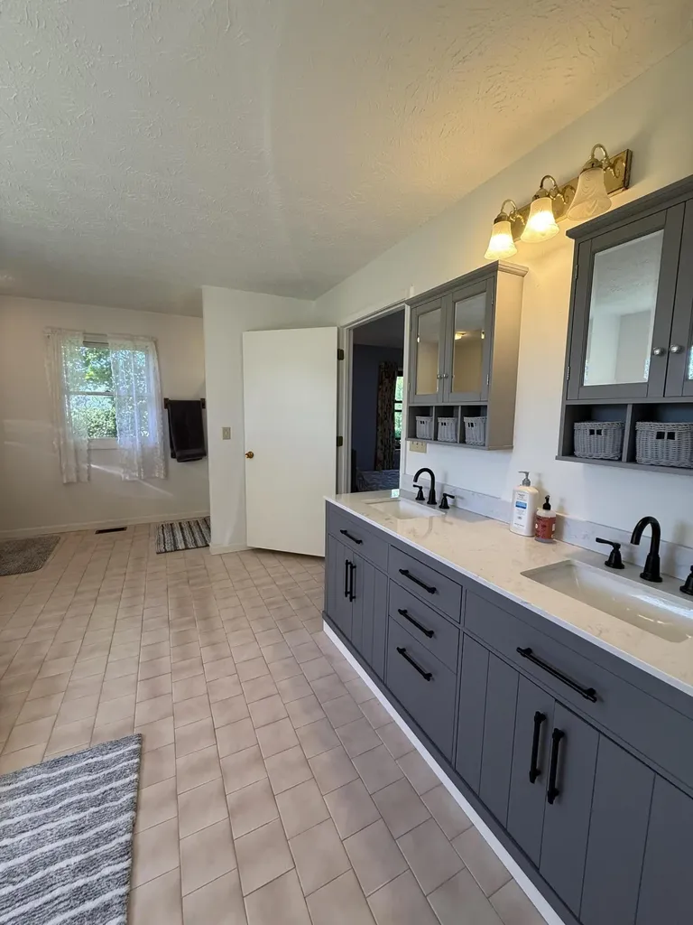 2841 W Laurel Road London KY 40741