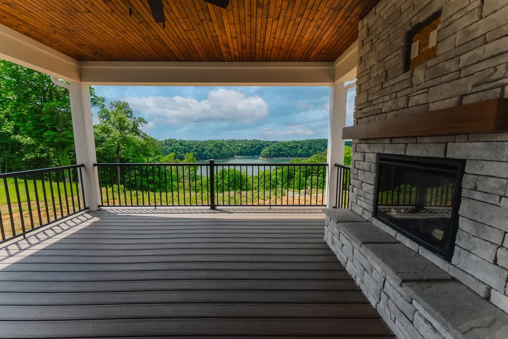 634 Beacon Street Russell Springs KY 42642
