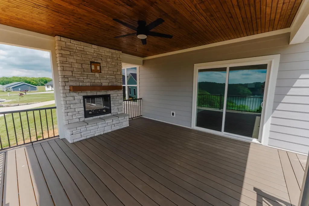 634 Beacon Street Russell Springs KY 42642