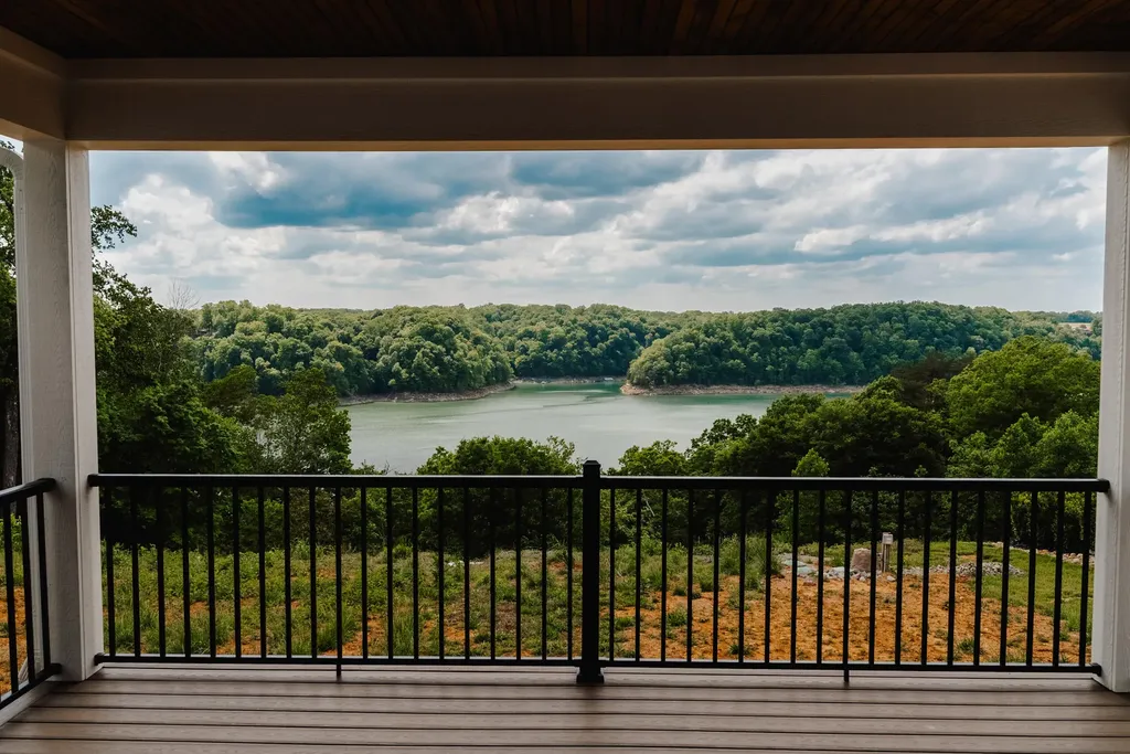 634 Beacon Street Russell Springs KY 42642