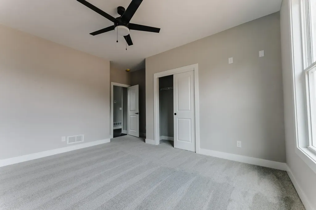 634 Beacon Street Russell Springs KY 42642
