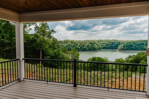 634 Beacon Street Russell Springs KY 42642