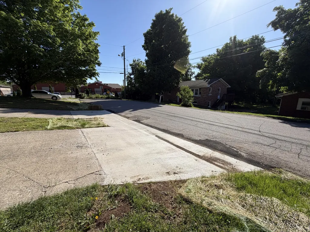 216 Valley Street Richmond KY 40475