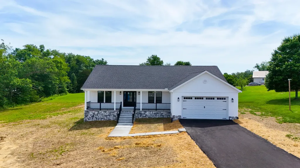 126 Sterlyn Drive London KY 40744