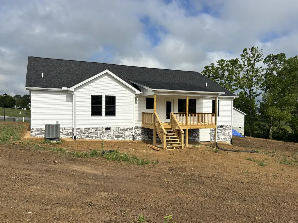 126 Sterlyn Drive London KY 40744