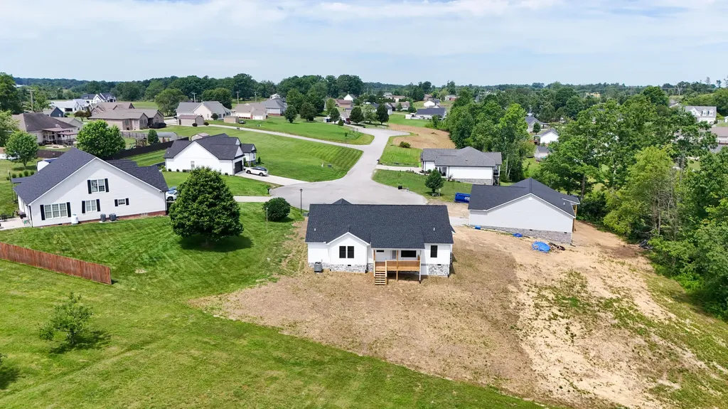 126 Sterlyn Drive London KY 40744