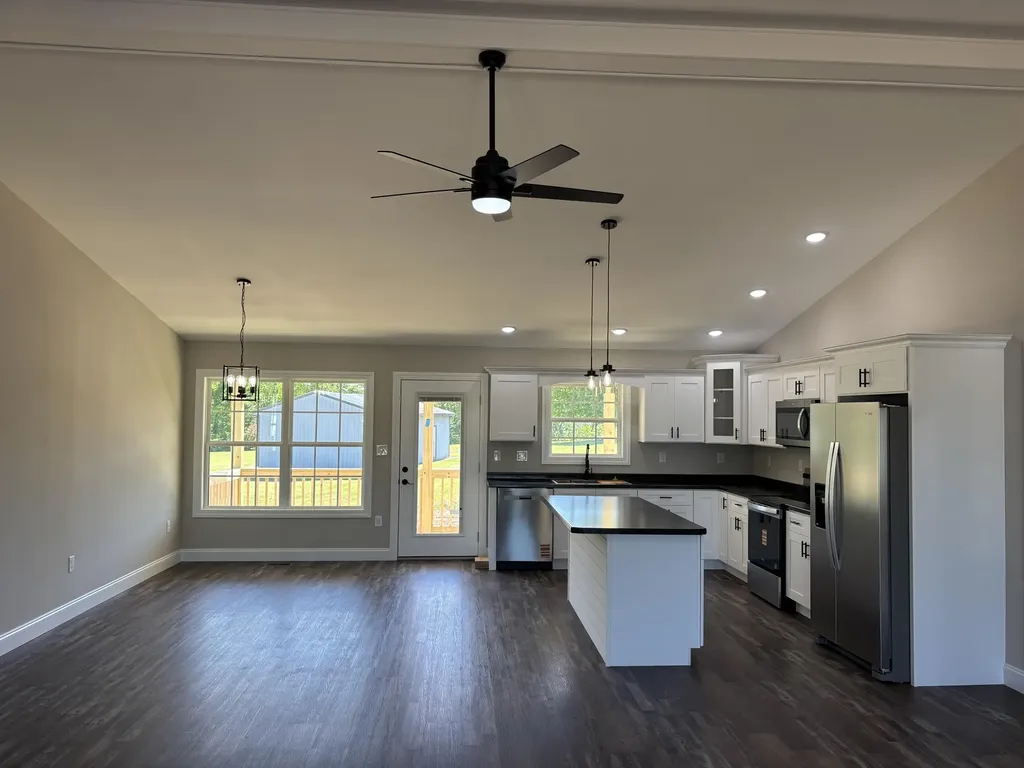 126 Sterlyn Drive London KY 40744