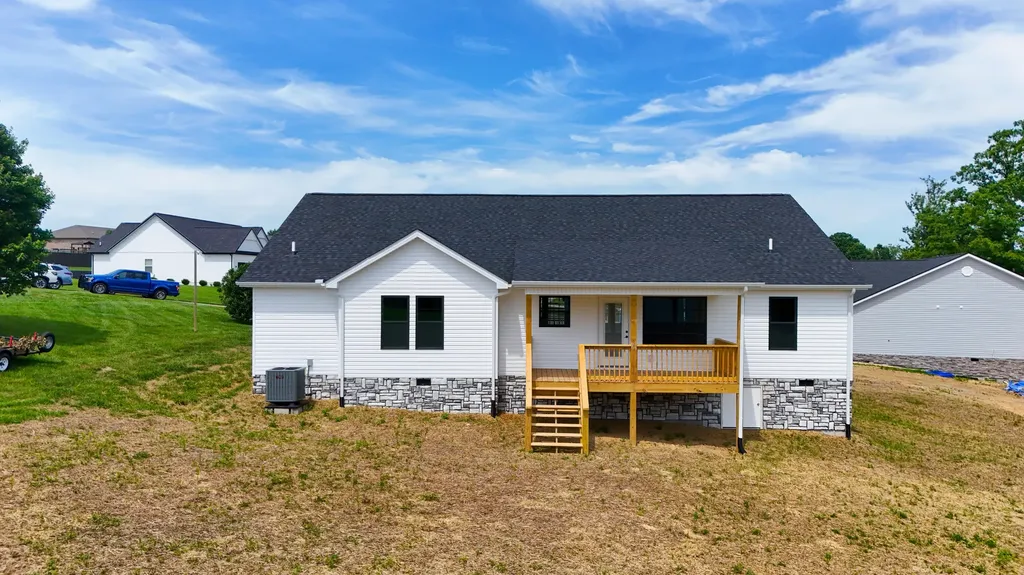 126 Sterlyn Drive London KY 40744
