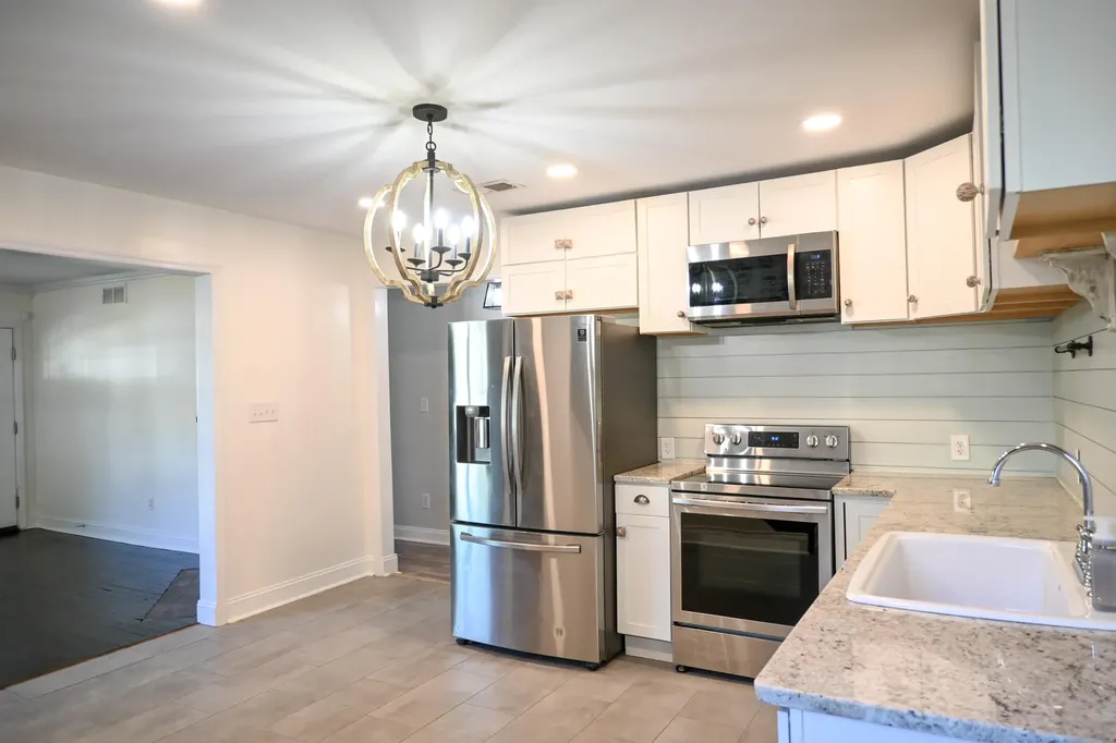 106 N 4th Street Nicholasville KY 40356