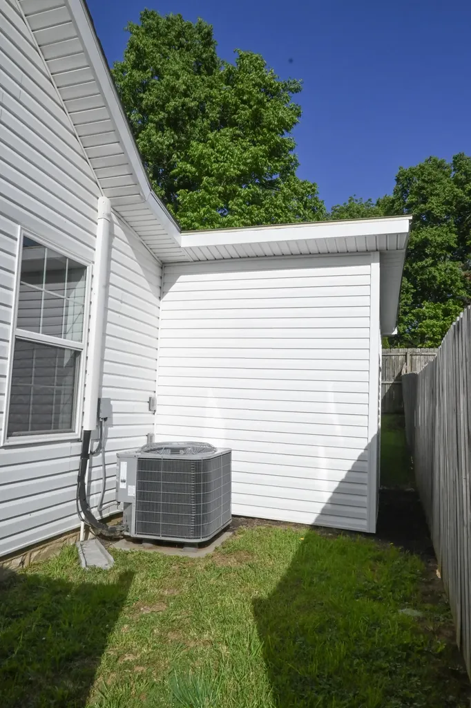 106 N 4th Street Nicholasville KY 40356