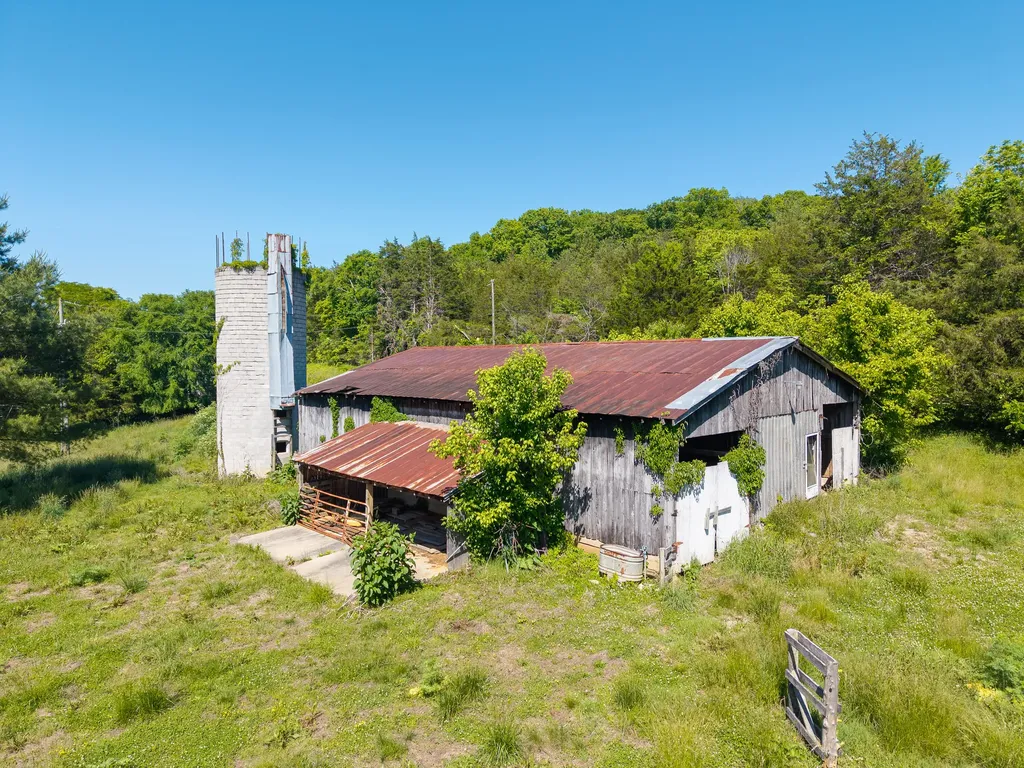 290 Mayfield Hollow Road Somerset KY 42501