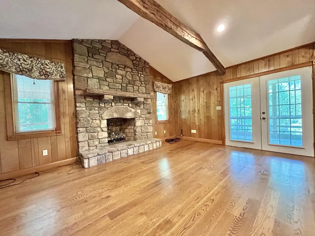 290 Mayfield Hollow Road Somerset KY 42501