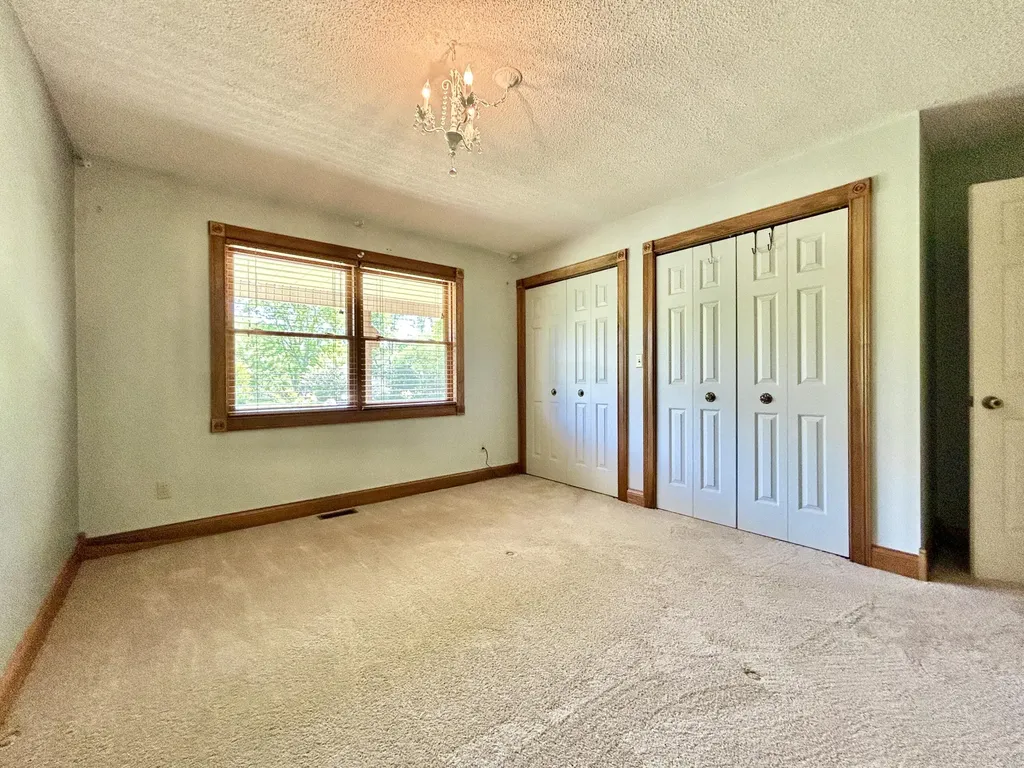 290 Mayfield Hollow Road Somerset KY 42501