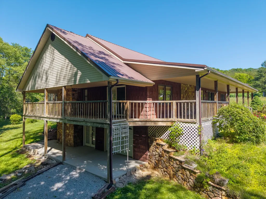 290 Mayfield Hollow Road Somerset KY 42501