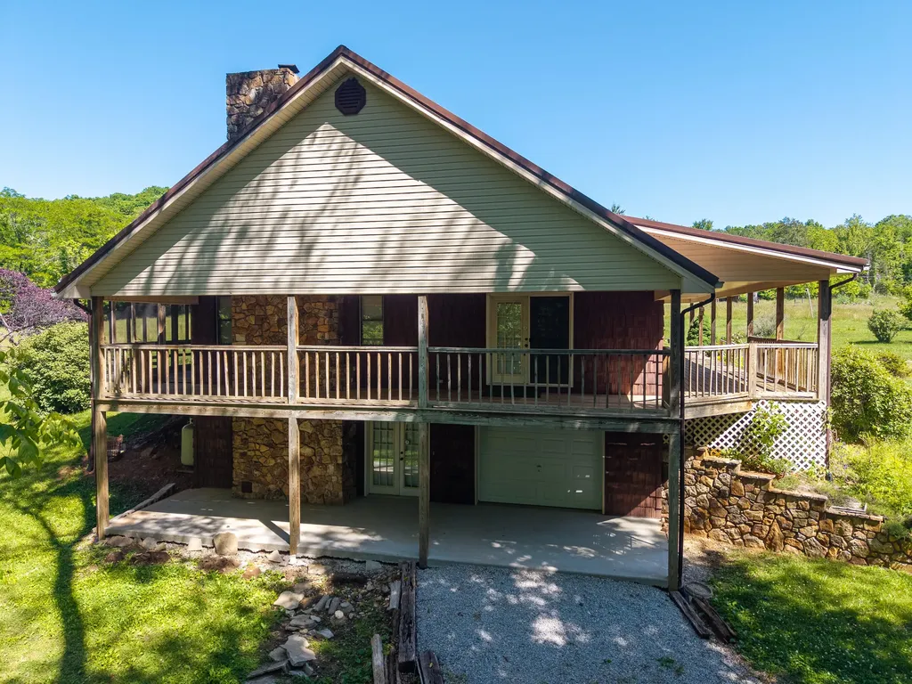 290 Mayfield Hollow Road Somerset KY 42501