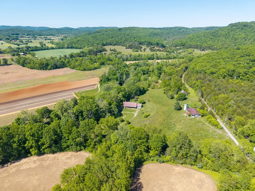 290 Mayfield Hollow Road Somerset KY 42501