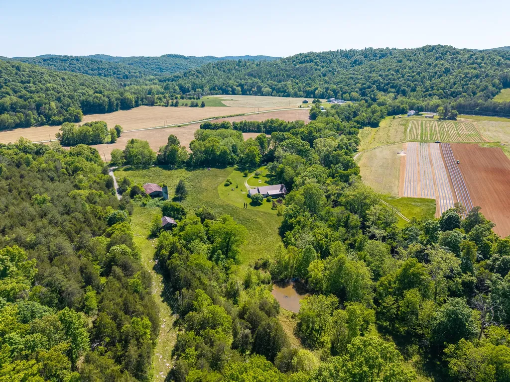 290 Mayfield Hollow Road Somerset KY 42501