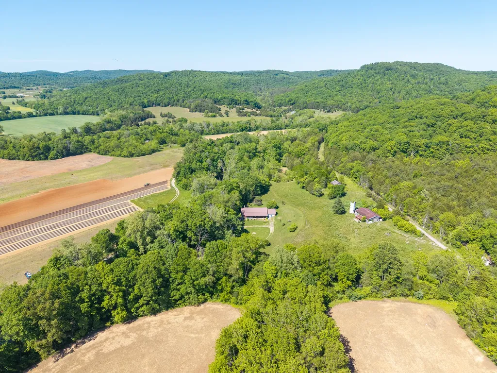290 Mayfield Hollow Road Somerset KY 42501