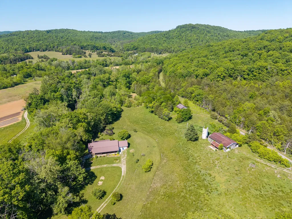 290 Mayfield Hollow Road Somerset KY 42501