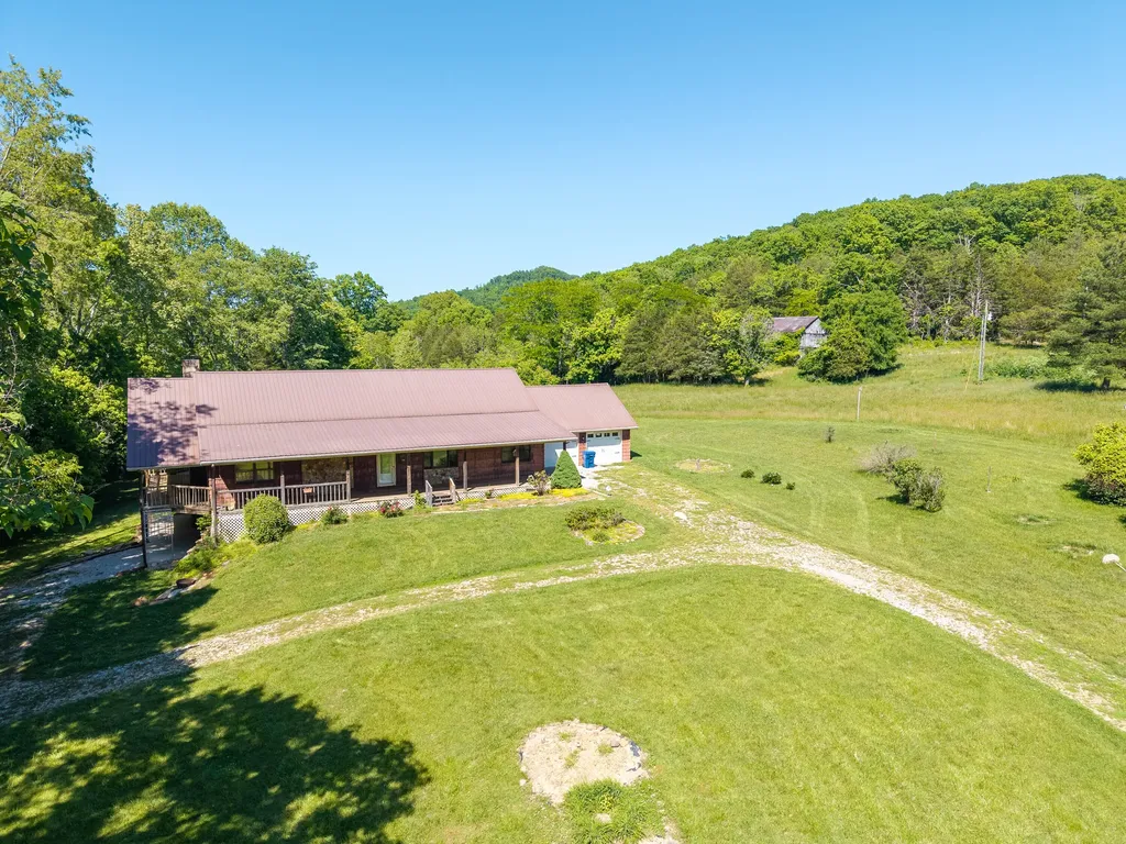 290 Mayfield Hollow Road Somerset KY 42501