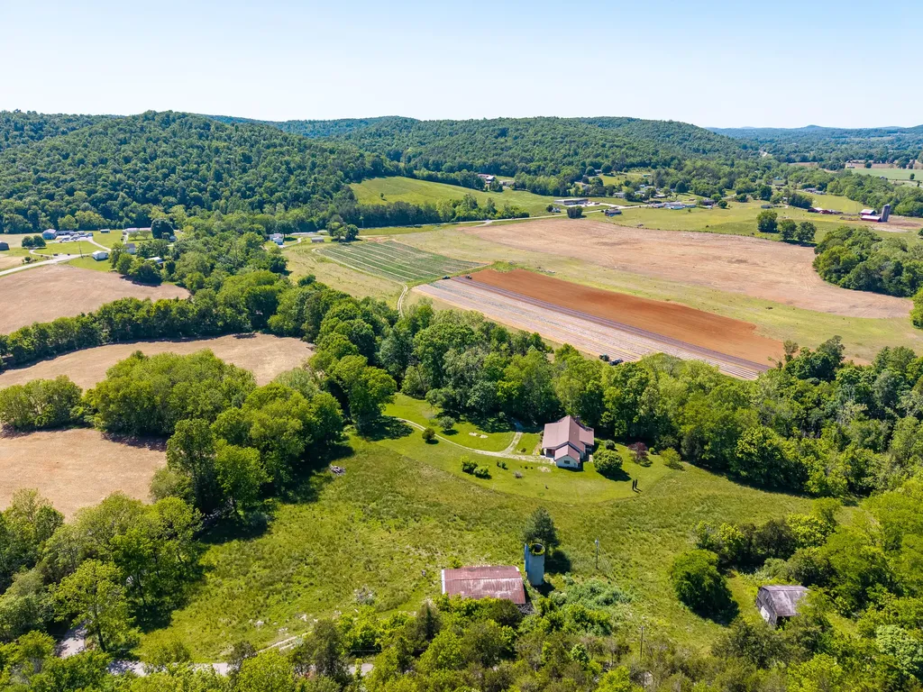 290 Mayfield Hollow Road Somerset KY 42501