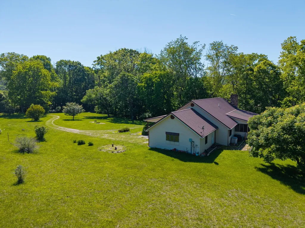 290 Mayfield Hollow Road Somerset KY 42501