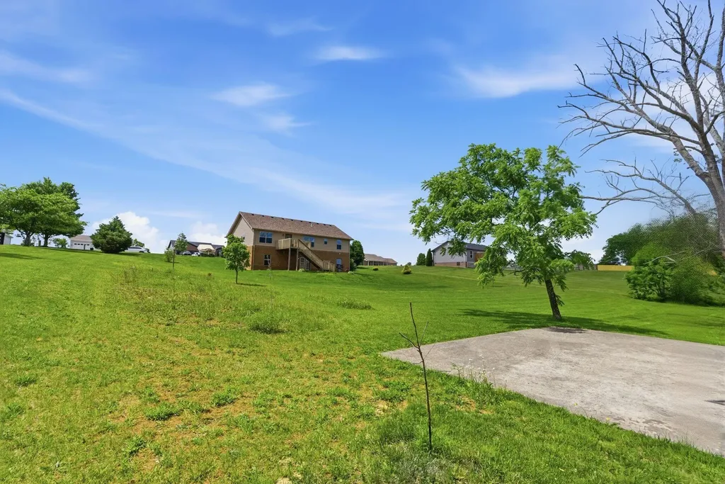217 Wilshire Way Richmond KY 40475
