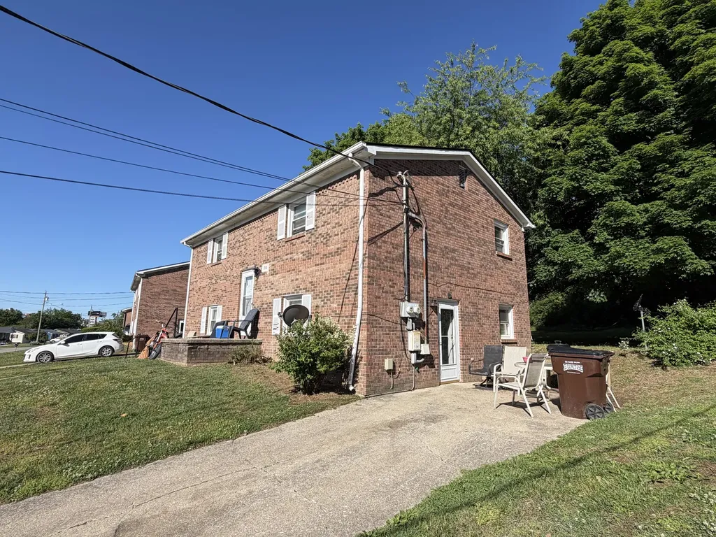 214 Valley Street Richmond KY 40475