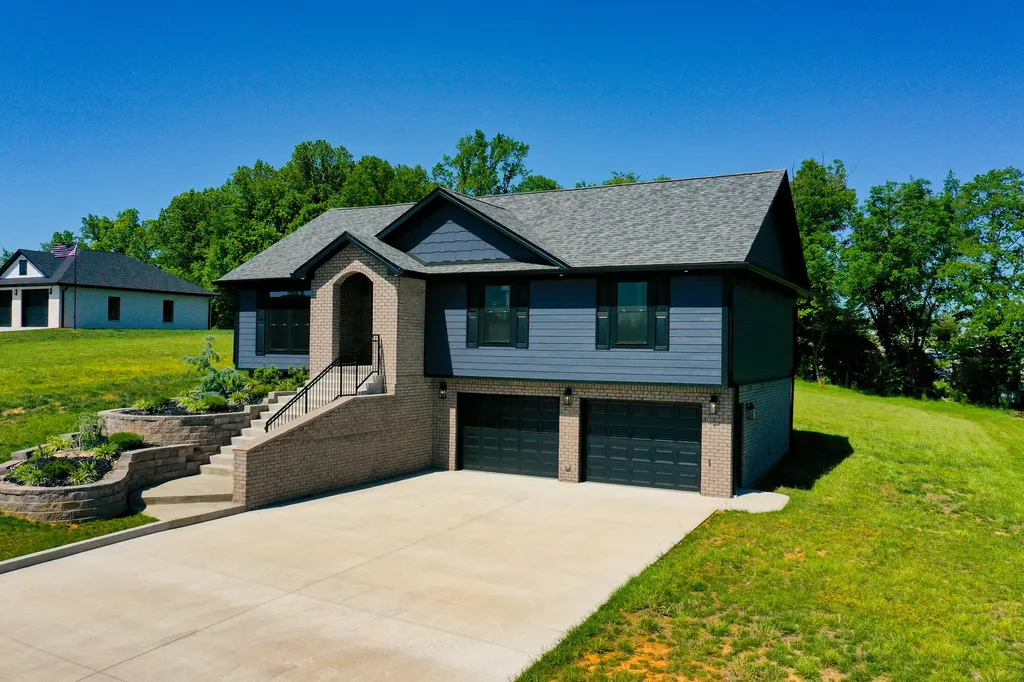 58 Hallies Way Somerset KY 42503