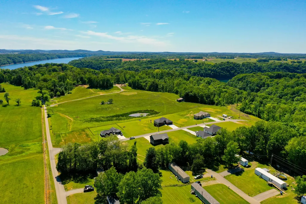 58 Hallies Way Somerset KY 42503