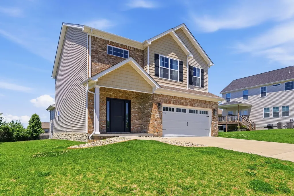1325 Silver Springs Drive Lexington KY 40511