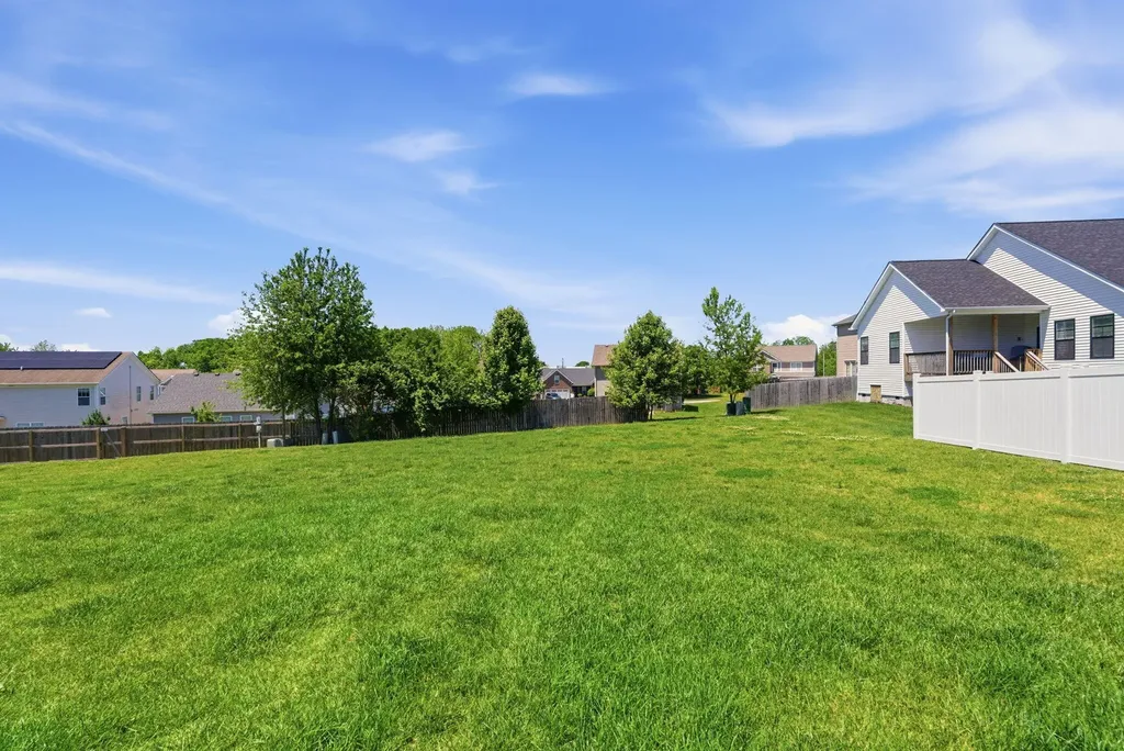 1325 Silver Springs Drive Lexington KY 40511