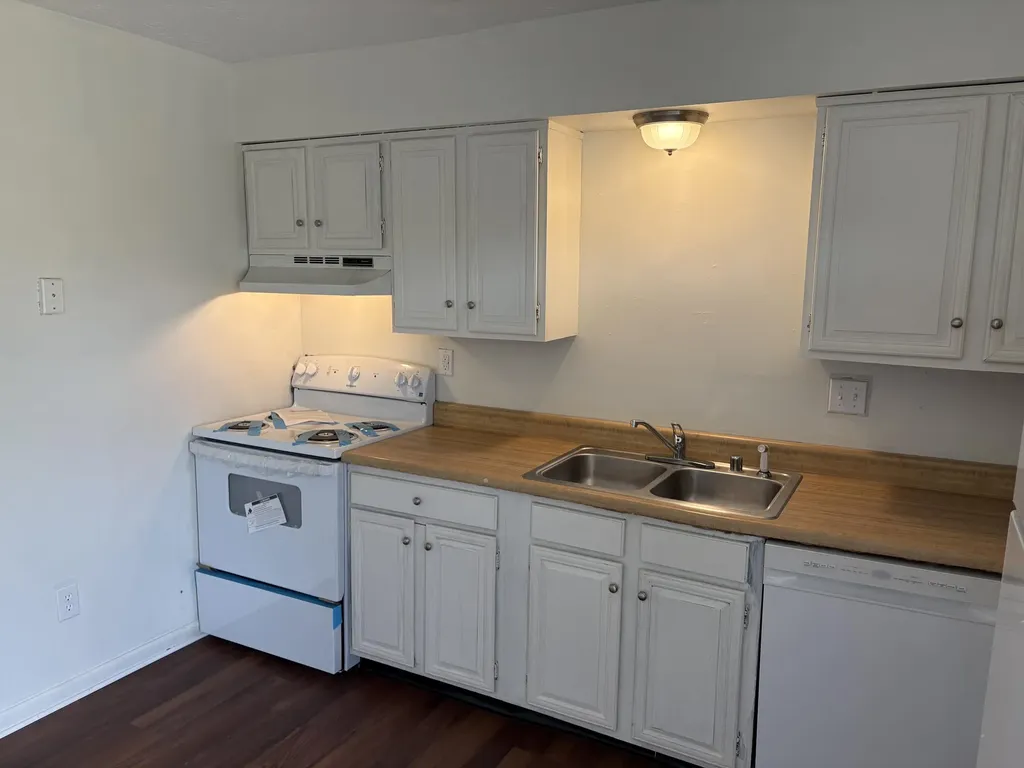 2828 Yellowstone Parkway Lexington KY 40517