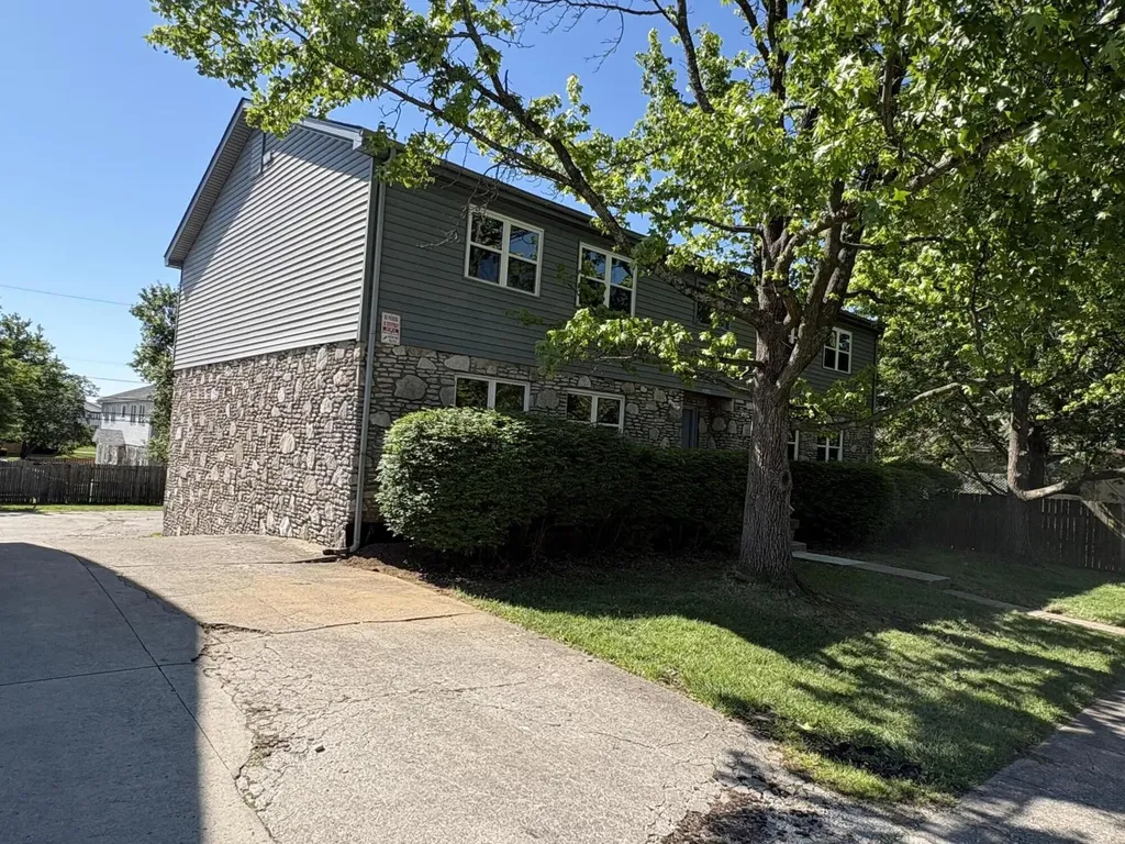 2828 Yellowstone Parkway Lexington KY 40517